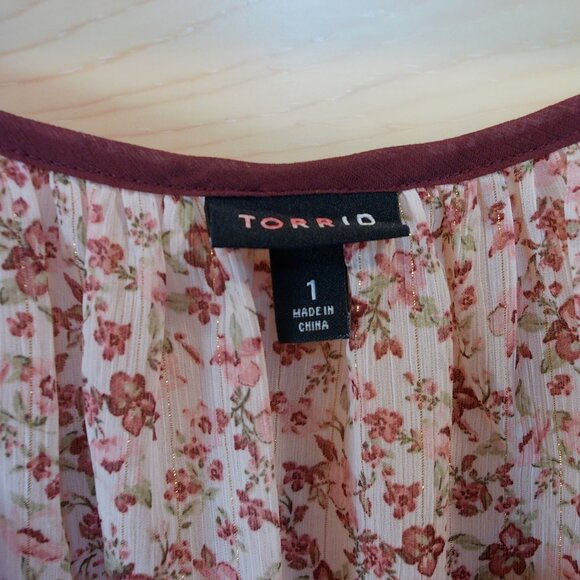 Torrid Crinkle Chiffon Flutter Sleeve Top Torrid Sz 1 or 14/16 - Picture 4 of 5